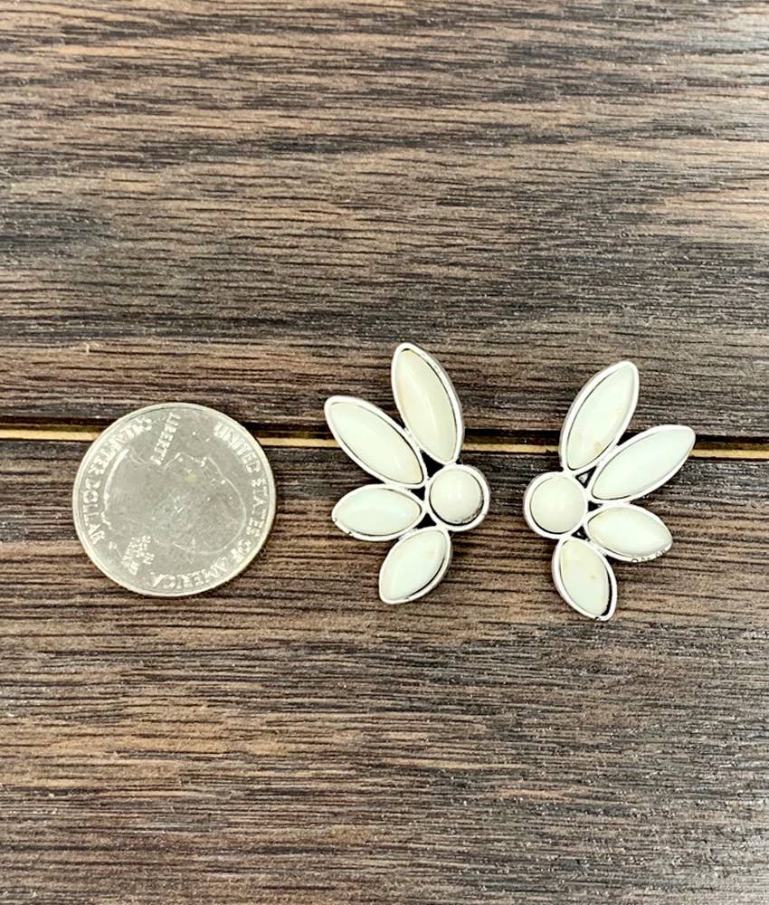722480, White Turquoise Stud Earrings